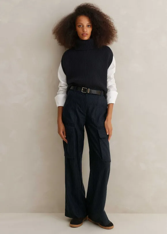 Feature Button Crew Neck Layering Shirt