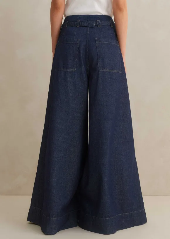 Goes-With-Everything Jean