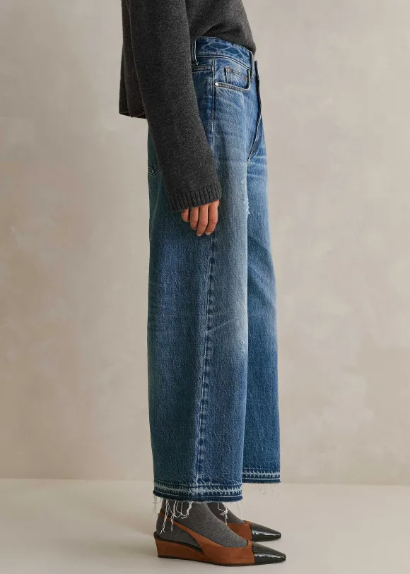 Low-Rise Baggy Crop Jean