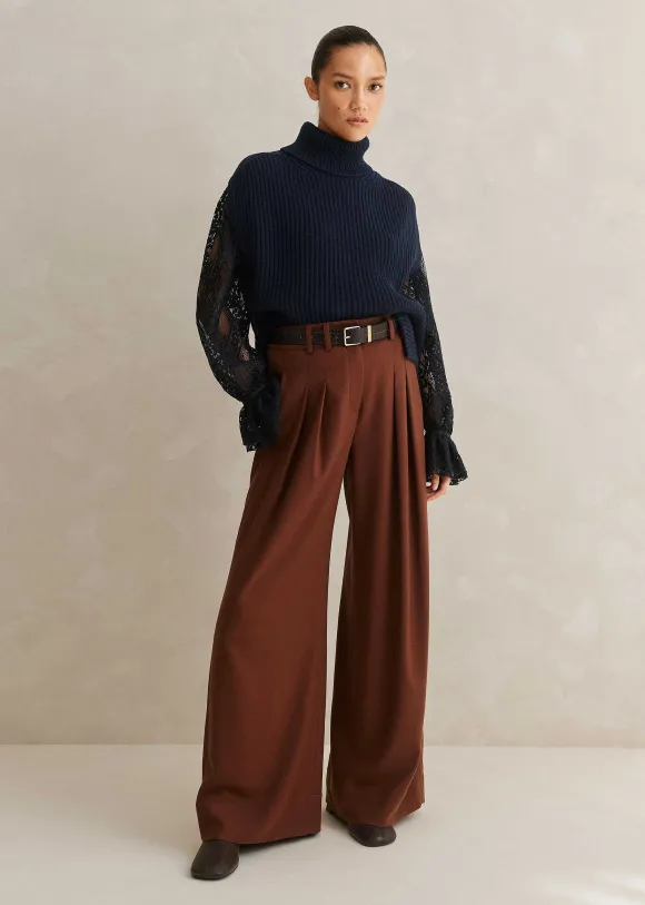Merino Cashmere Relaxed Roll Neck Vest