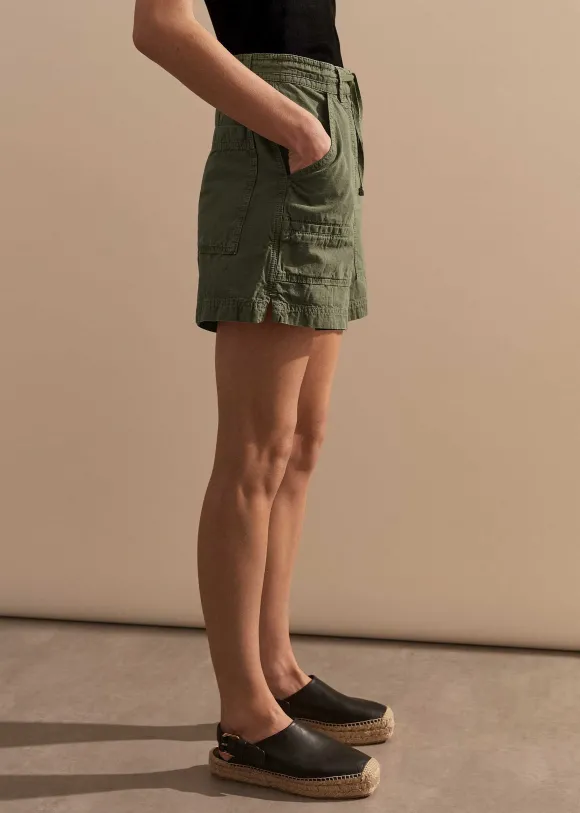 Oversized Patch Short + Tie