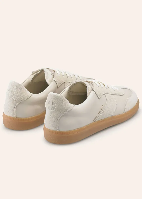 Retro Trainer