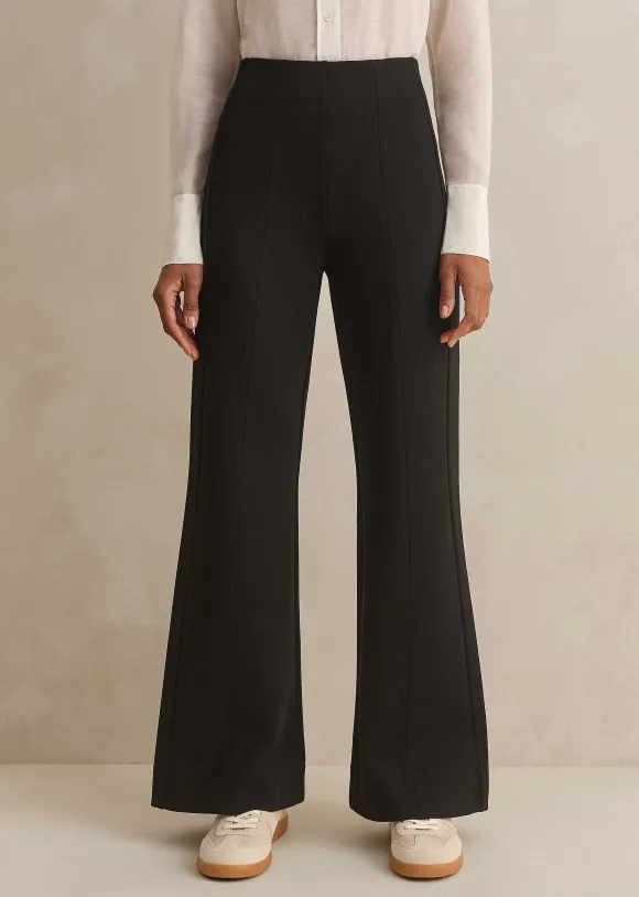 Travel Tailoring Kick Flare Short Trouser