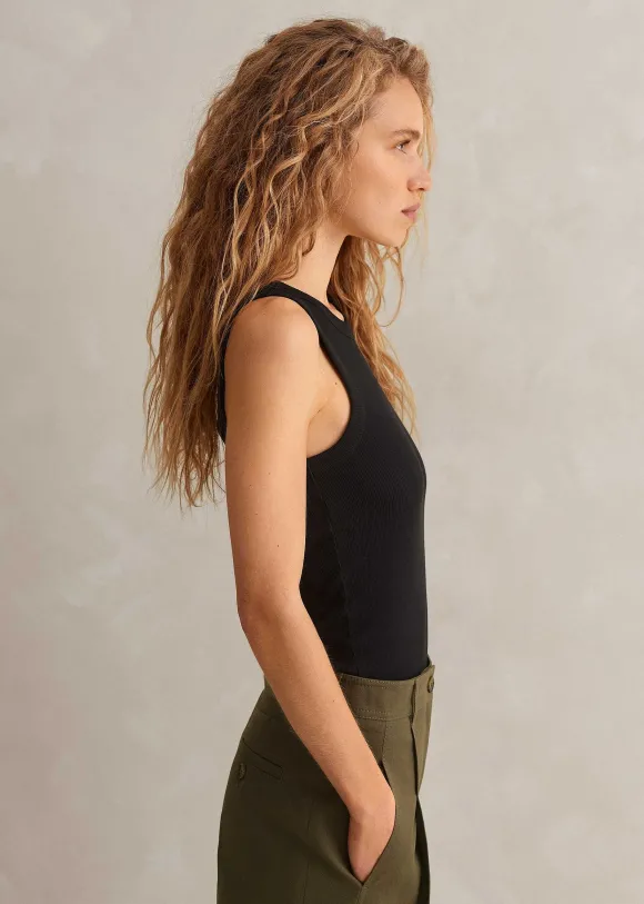 Ultimate Crew Neck Vest