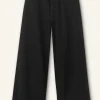 Wide-Leg Ankle-Length Jean